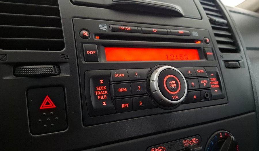 Nissan Tiida 1.8 CUSTOM AT AC Sedan 2012