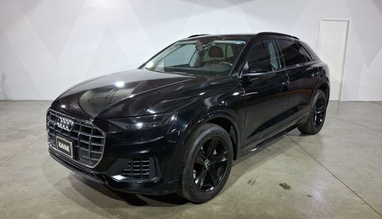 Audi • Q8