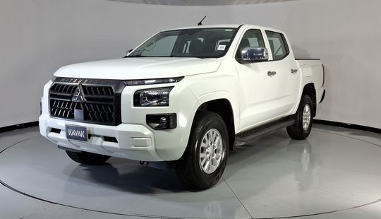 Mitsubishi • L200