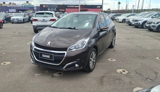 Peugeot • 208