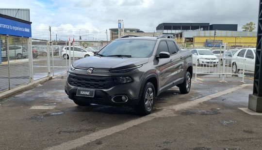 Fiat • Toro