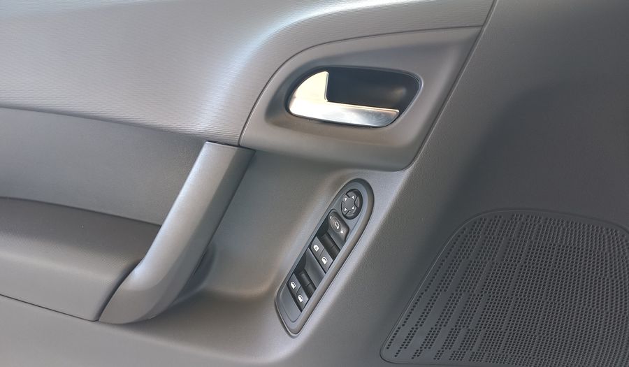 Citroen C3 1.6 FEEL AT Hatchback 2017