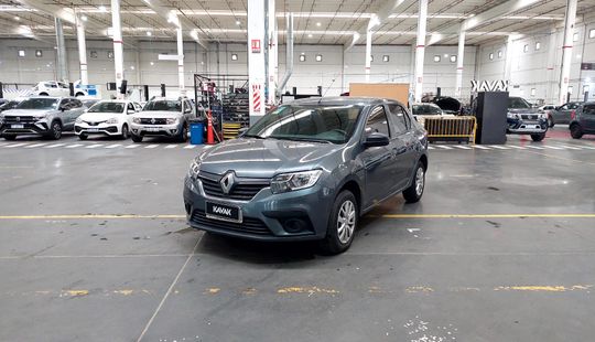 Renault • Logan