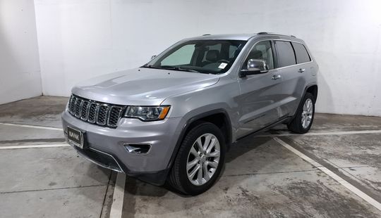Jeep • Grand Cherokee