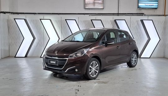 Peugeot • 208