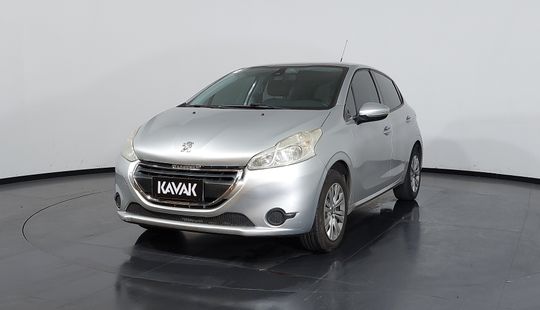Peugeot • 208