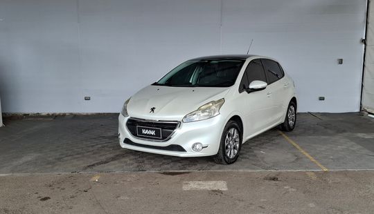 Peugeot • 208