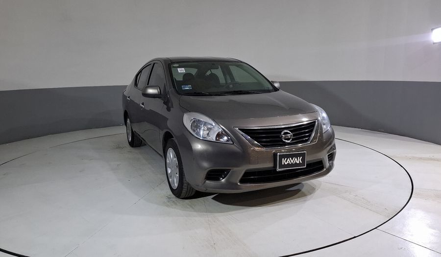 Nissan Versa 1.6 SENSE TA AC Sedan 2013