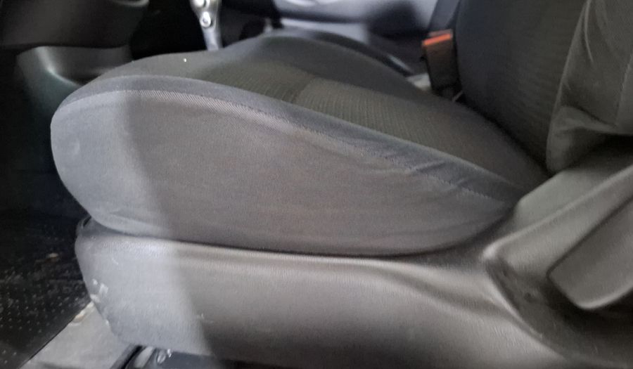 Nissan Versa 1.6 SENSE TA AC Sedan 2013