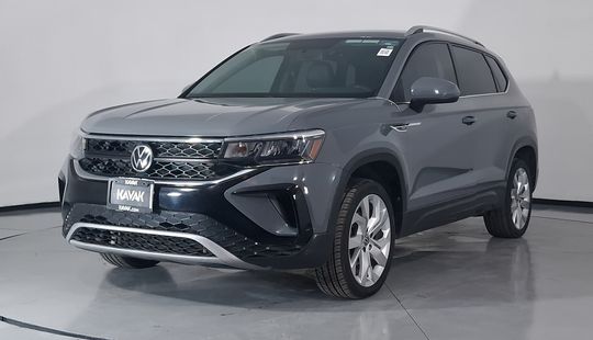 Volkswagen • Taos