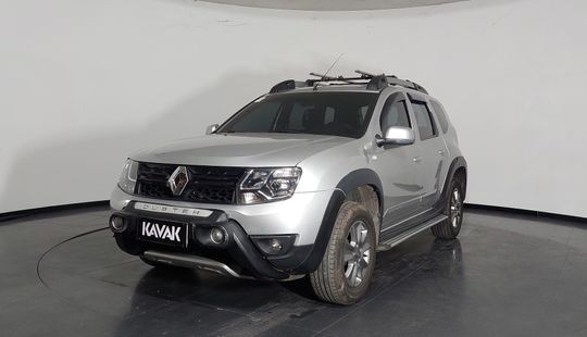Renault • Duster
