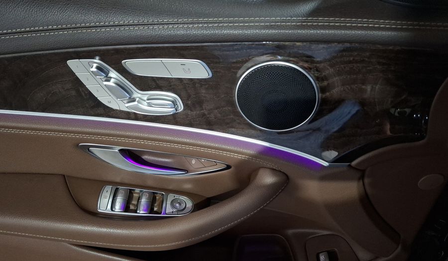 Mercedes Benz Clase E 2.0 200 EXCLUSIVE AUTO Sedan 2019