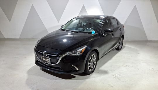 Mazda • Mazda 2