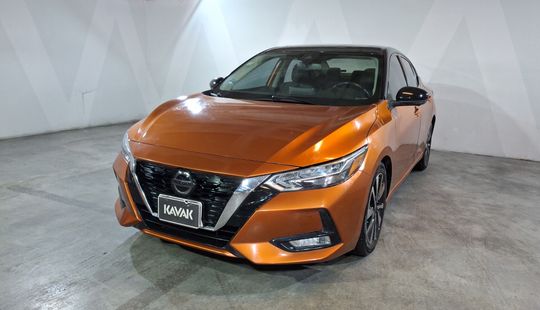 Nissan • Sentra
