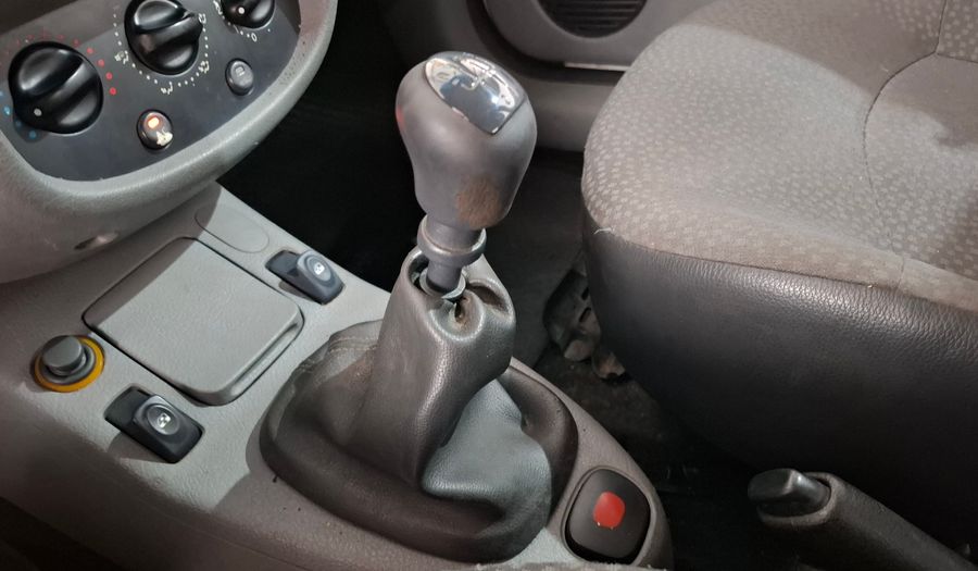 Renault Clio PACK Hatchback 2010