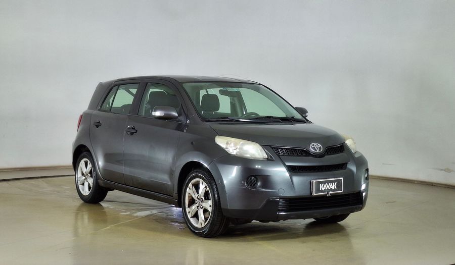 Toyota Urban Cruiser 1.3 Hatchback 2011