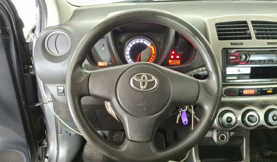 Toyota Urban Cruiser 1.3 Hatchback 2011