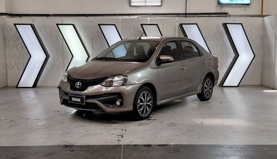 Toyota • Etios