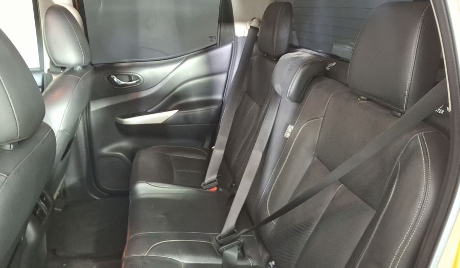 Nissan Np300 2.5 PLATINUM LE AC Pickup 2020