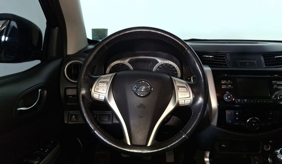 Nissan Np300 2.5 PLATINUM LE AC Pickup 2020