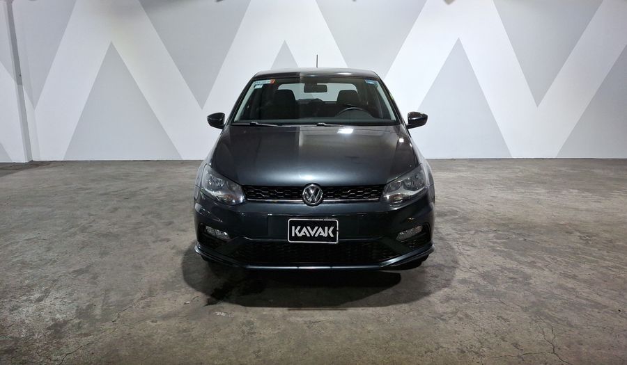 Volkswagen Polo 1.6 COMFORTLINE PLUS AUTO Hatchback 2021