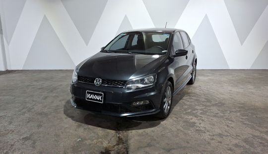 Volkswagen • Polo