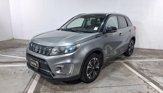 Suzuki • Vitara