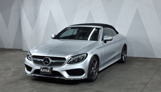 Mercedes Benz • Clase C