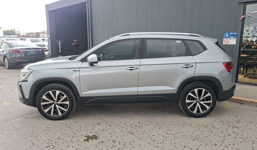 Volkswagen Taos 1.4 250 TSI HIGHLINE AUTO Suv 2023