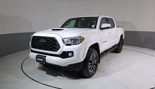 Toyota • Tacoma