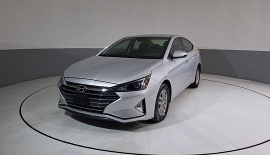 Hyundai • Elantra