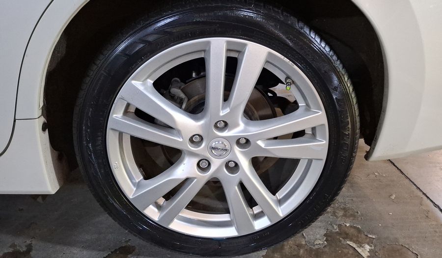 Nissan Altima 2.5 ADVANCE NAVI CVT Sedan 2017