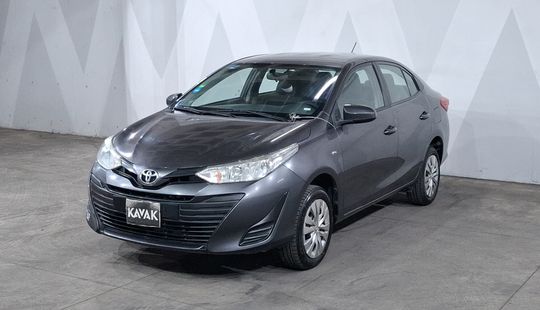 Toyota • Yaris