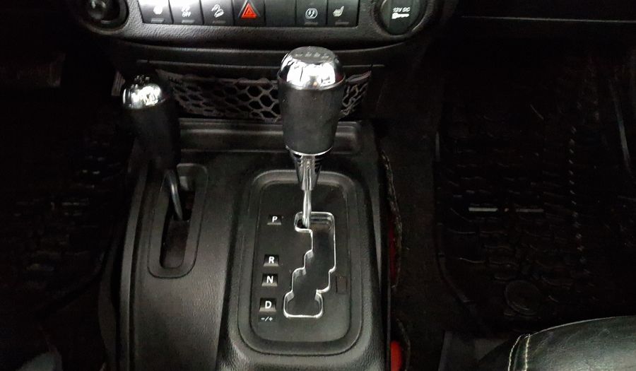 Jeep Wrangler 3.6 JK UNLIMITED SAHARA 4X4 ATX Suv 2018