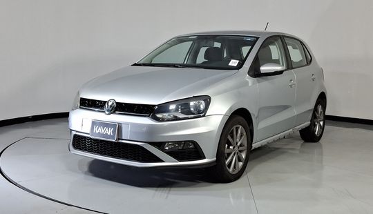 Volkswagen • Polo