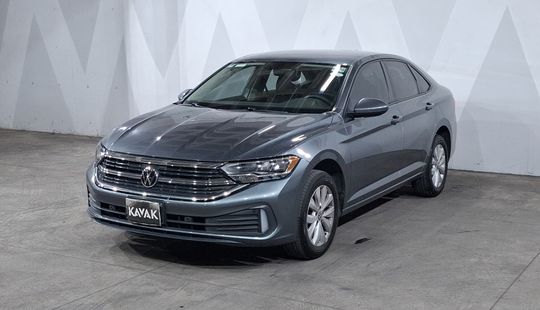 Volkswagen • Jetta