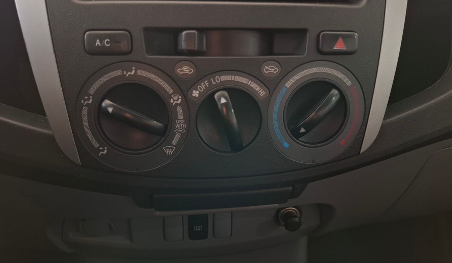 Toyota Hilux SRV 3.0 4X2 C/D TDI Pickup 2009