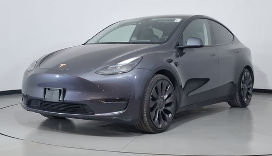 Tesla • Model Y