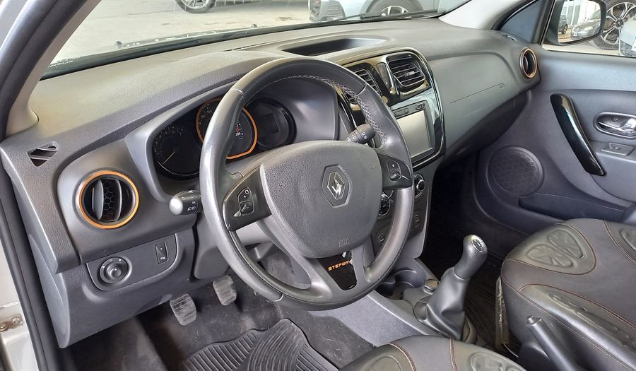 Renault Sandero Stepway 1.6 STEPWAY PRIVILEGE Hatchback 2019