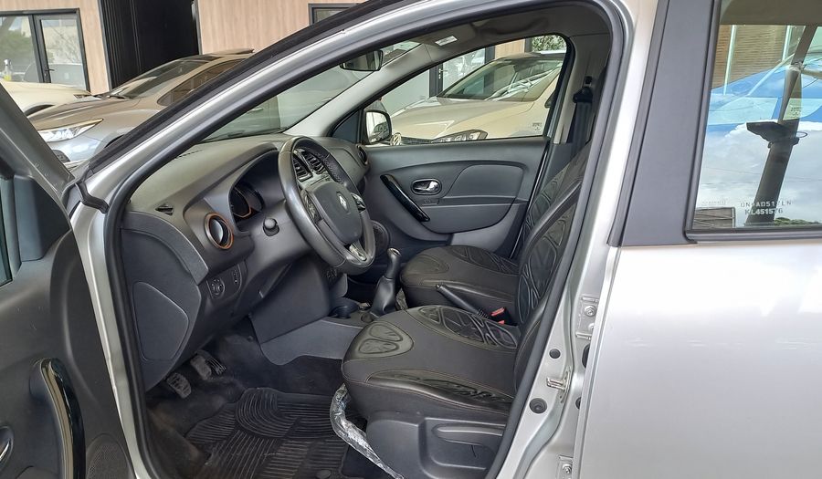 Renault Sandero Stepway 1.6 STEPWAY PRIVILEGE Hatchback 2019