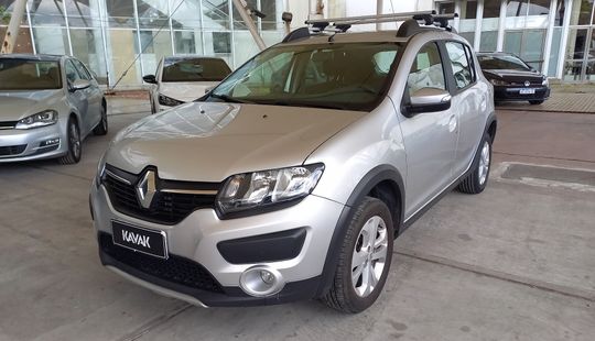 Renault • Sandero Stepway
