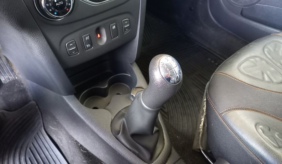 Renault Sandero Stepway 1.6 STEPWAY PRIVILEGE Hatchback 2019
