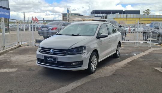 Volkswagen • Polo