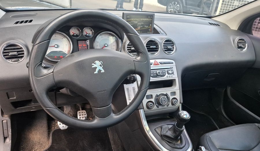 Peugeot 308 1.6 HDI FELINE Hatchback 2013