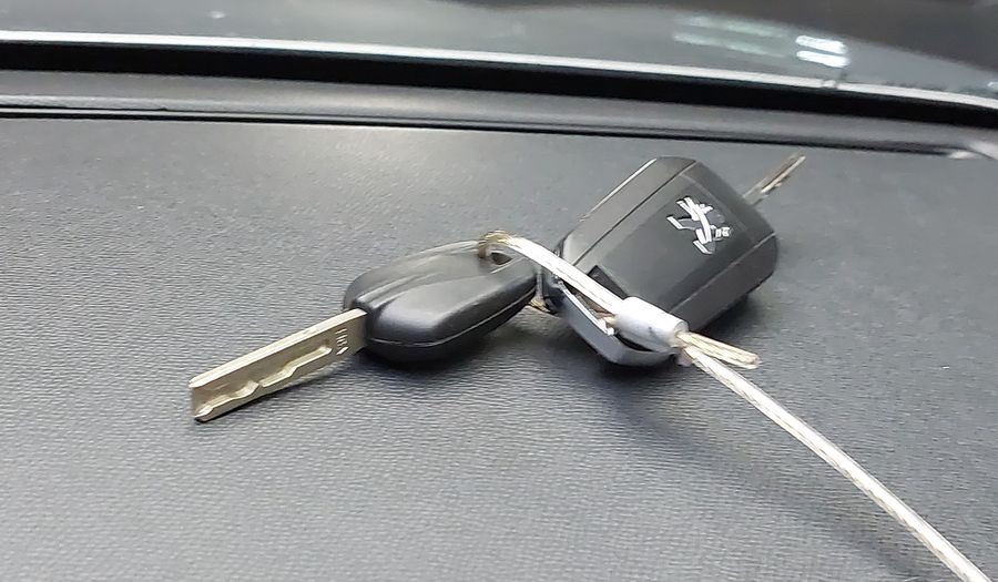 Peugeot 208 1.6 ACTIVE PACK AUTO Hatchback 2021
