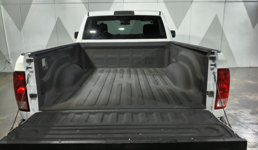 Ram 1500 3.6 ST REG CAB 4X4 V6 8 AUTO Pickup 2021