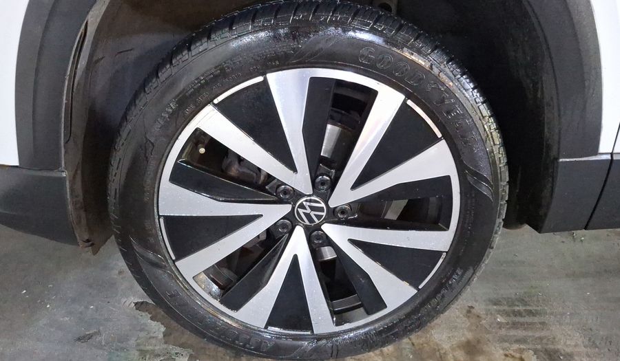 Volkswagen Taos 1.4 TSI COMFORTLINE AUTO Suv 2023