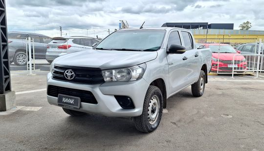 Toyota • Hilux