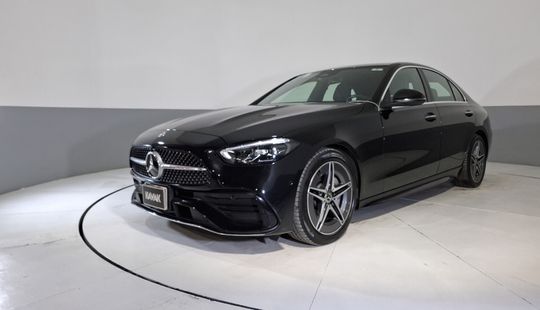 Mercedes Benz • Clase C