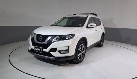 Nissan • X-Trail